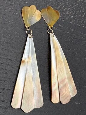 Vintage Mother of Pearl Shell Fan Drop Earrings Coquette Mermaidcore Boho